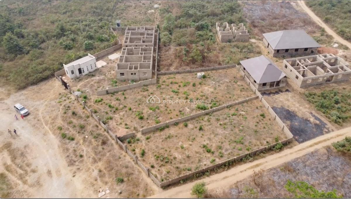 4.5 Plots with Uncompleted 4 Flats, Omi Adio, Ibadan, Oyo, Mixed-use Land for Sale