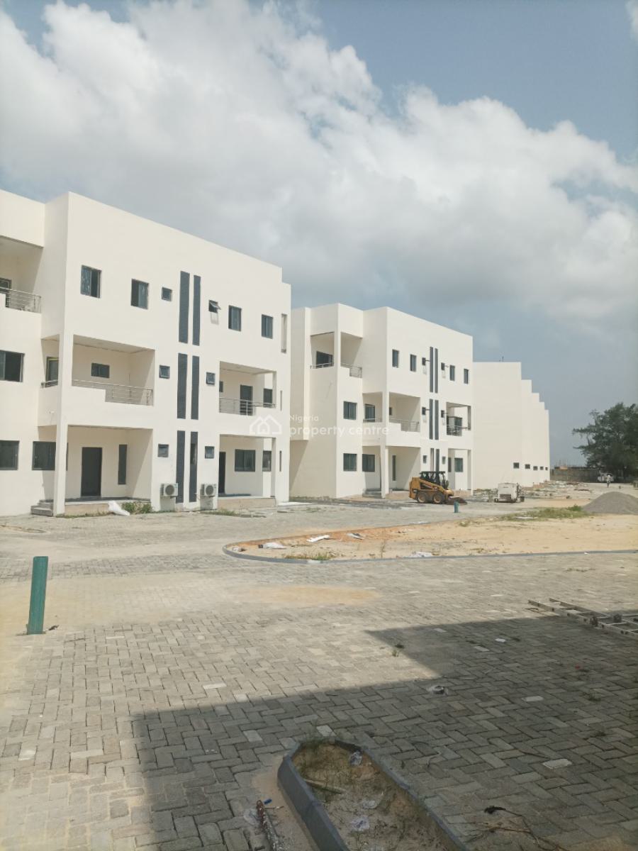 Expansive 18 Units 4 Bedroom Town Houses on 10,000 Sq. M, Beach Resort, Platinum Way, Lekki Expressway, Lekki, Lagos, Terraced Duplex for Rent