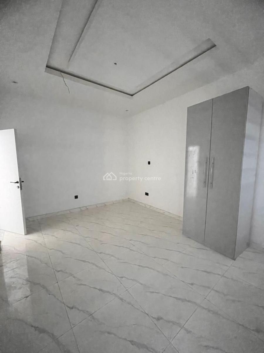 Exclusive 3 Bedroom Apartment, Freedom Way, Lekki Phase 1, Lekki, Lagos, Block of Flats for Sale