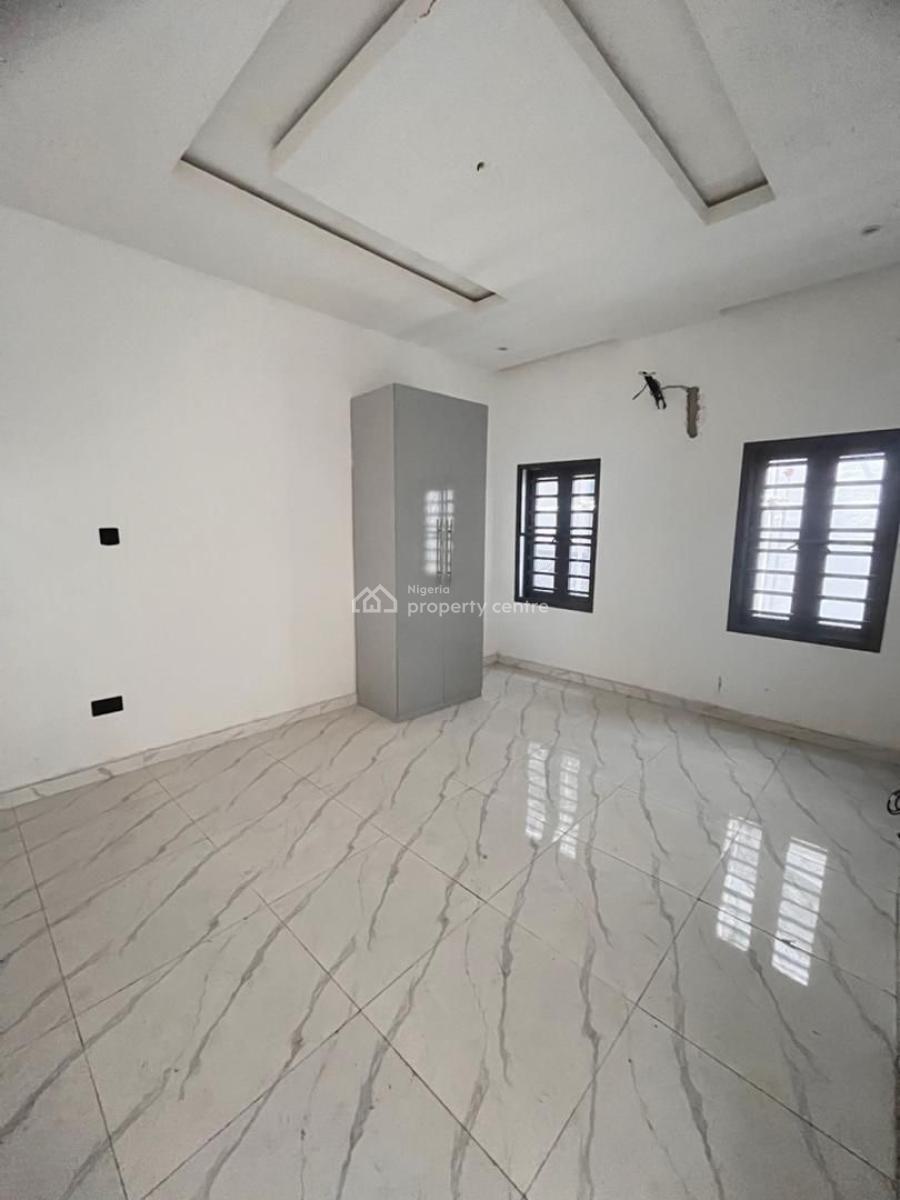Exclusive 3 Bedroom Apartment, Freedom Way, Lekki Phase 1, Lekki, Lagos, Block of Flats for Sale
