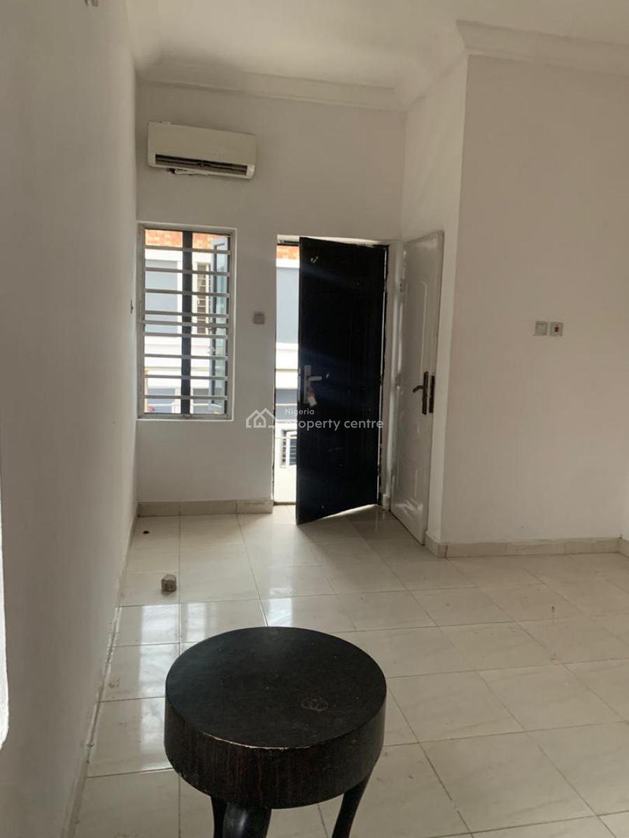 2 Bedroom Apartment, Lekki County, Ikota, Lekki, Lagos, Flat / Apartment for Rent