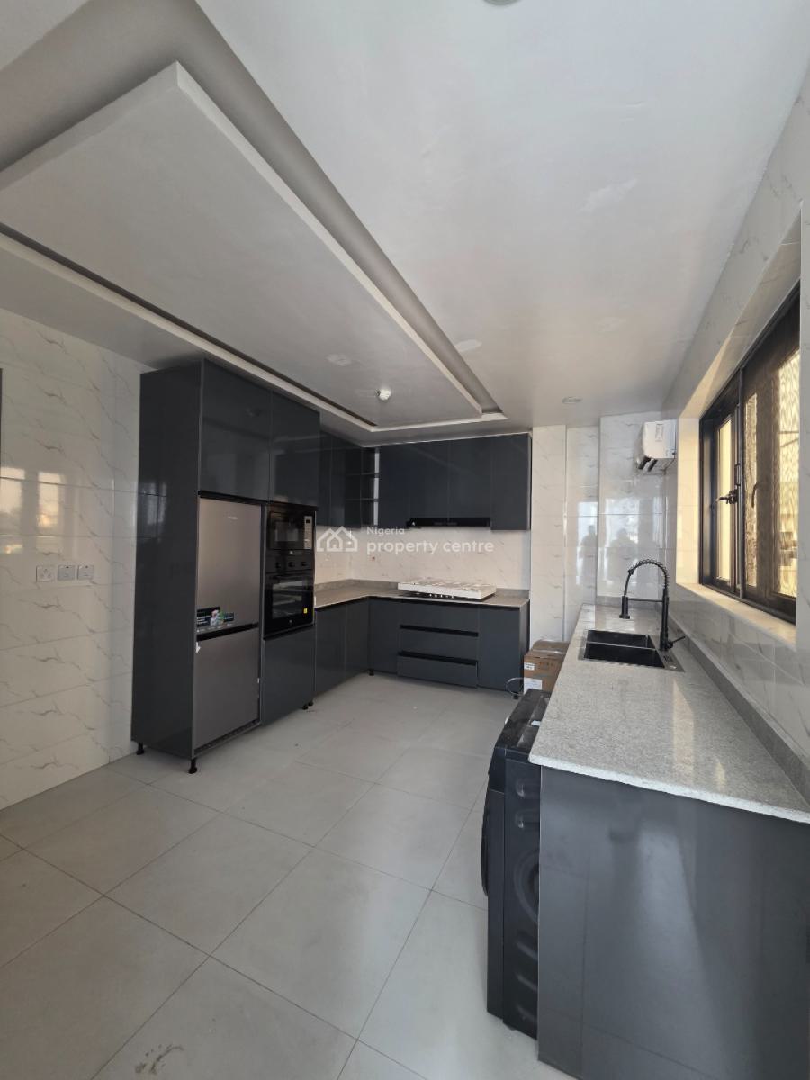 Luxury 2 Bedroom Apartment with Excellent Finishing, Lekki Phase 1, Lekki, Lagos, Flat / Apartment for Sale