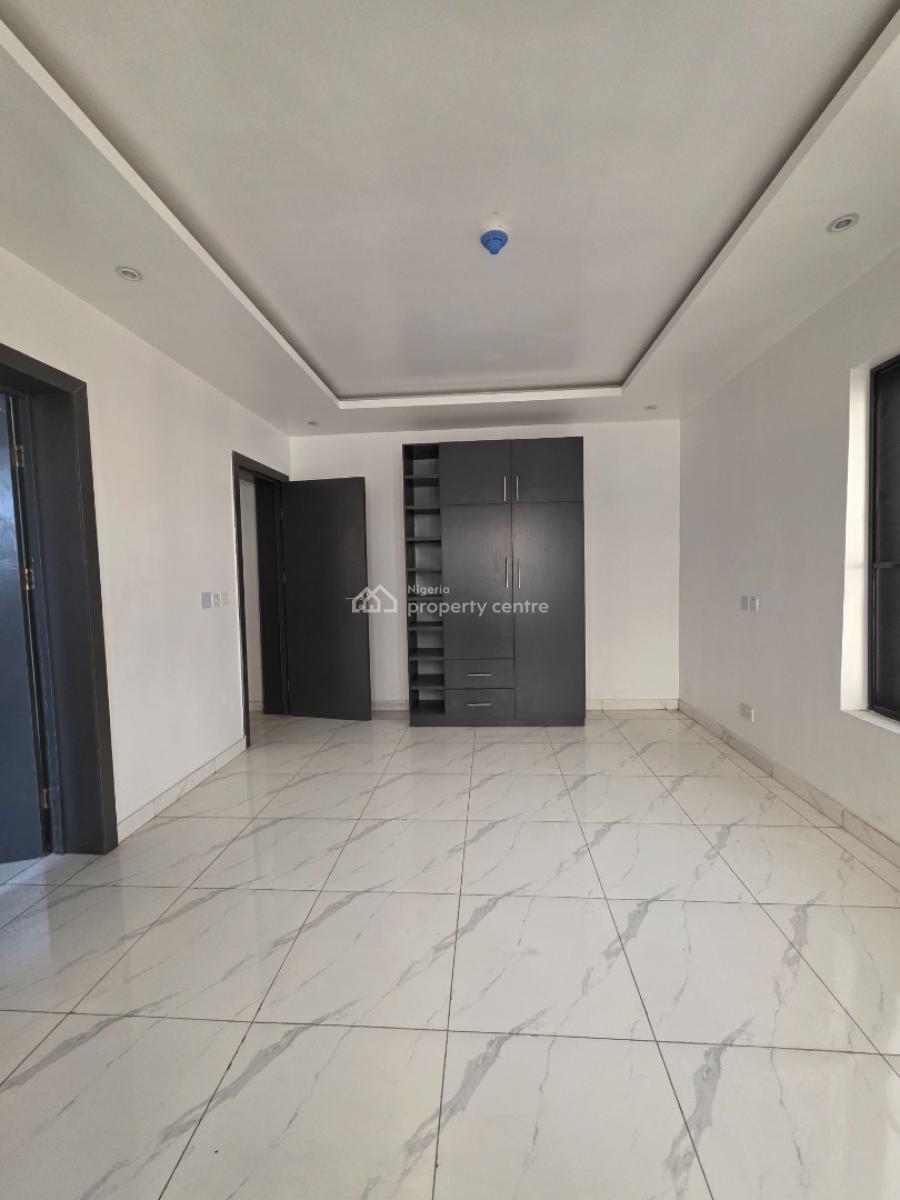 Luxury 2 Bedroom Apartment with Excellent Finishing, Lekki Phase 1, Lekki, Lagos, Flat / Apartment for Sale
