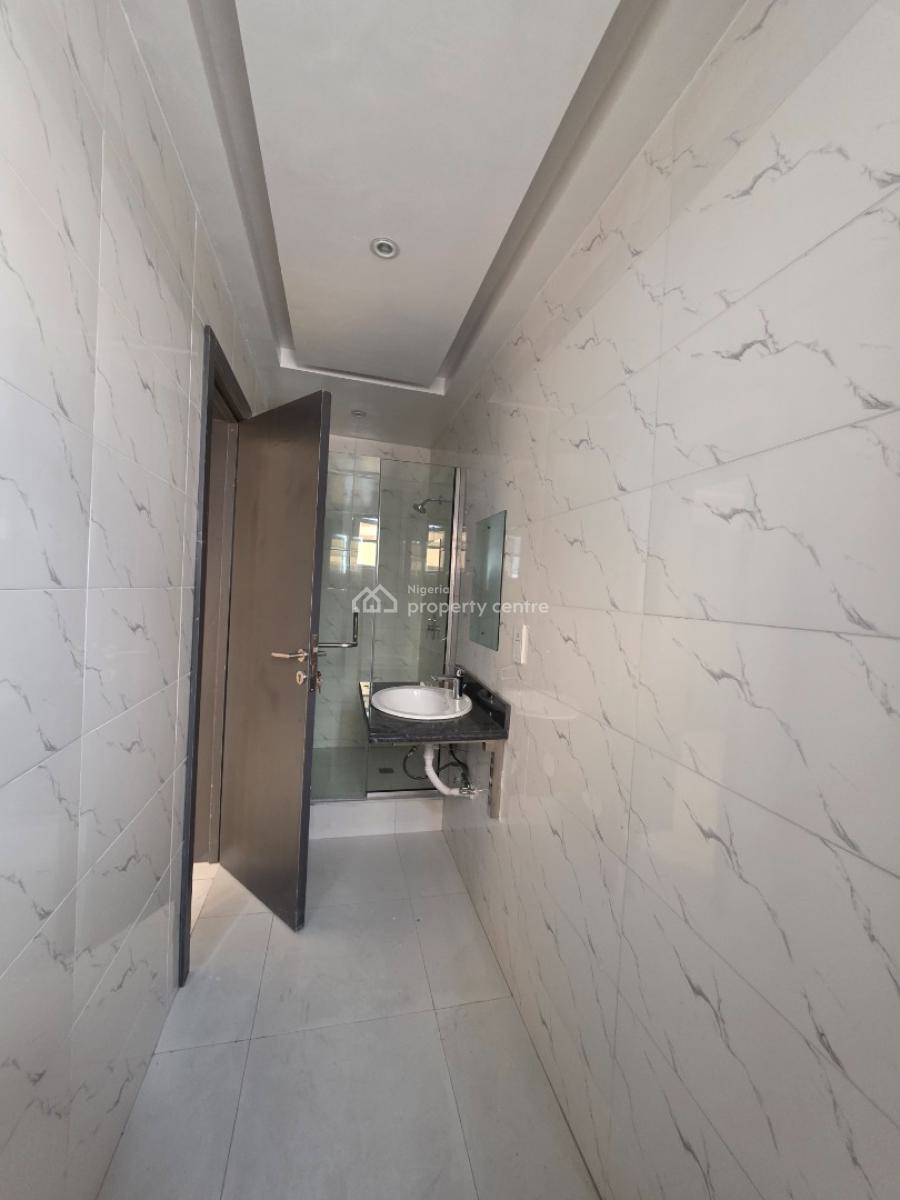 Luxury 2 Bedroom Apartment with Excellent Finishing, Lekki Phase 1, Lekki, Lagos, Flat / Apartment for Sale