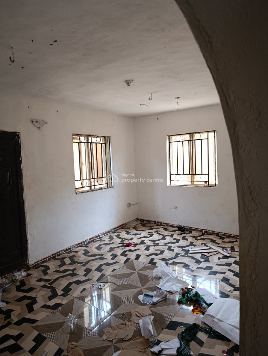 2 Bedroom Flat in a Gated Estate, Unity Estate, University of Ibadan Area, Ajibode, Ibadan, Oyo, Semi-detached Bungalow for Rent