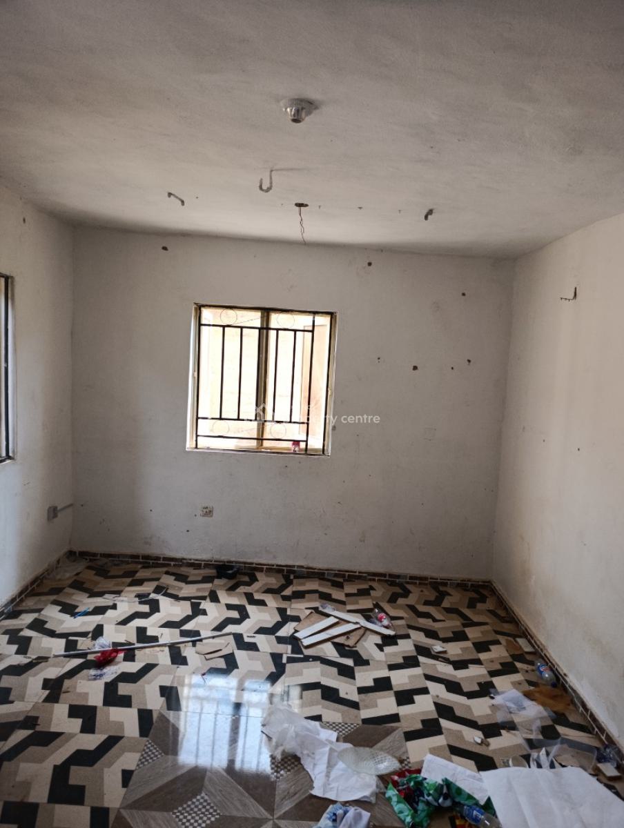 2 Bedroom Flat in a Gated Estate, Unity Estate, University of Ibadan Area, Ajibode, Ibadan, Oyo, Semi-detached Bungalow for Rent