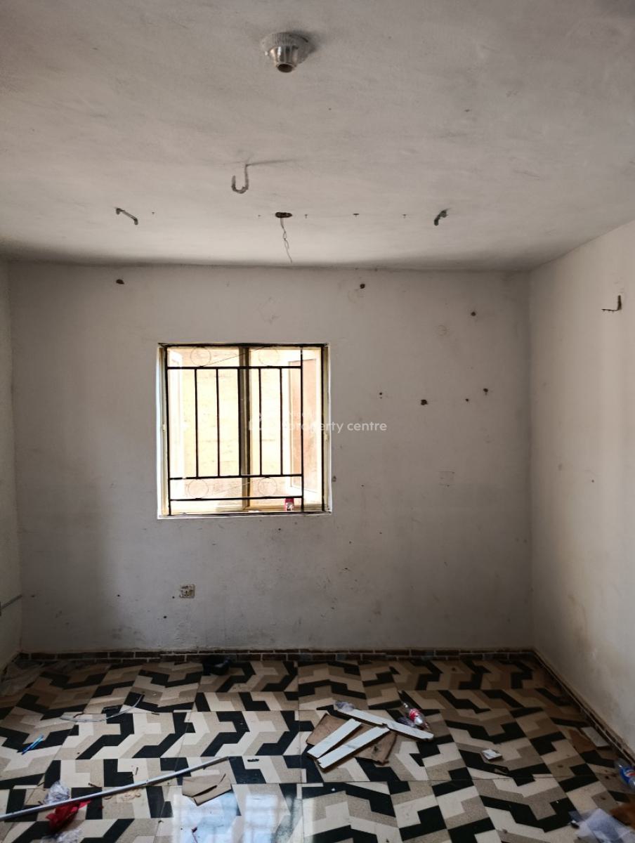 2 Bedroom Flat in a Gated Estate, Unity Estate, University of Ibadan Area, Ajibode, Ibadan, Oyo, Semi-detached Bungalow for Rent