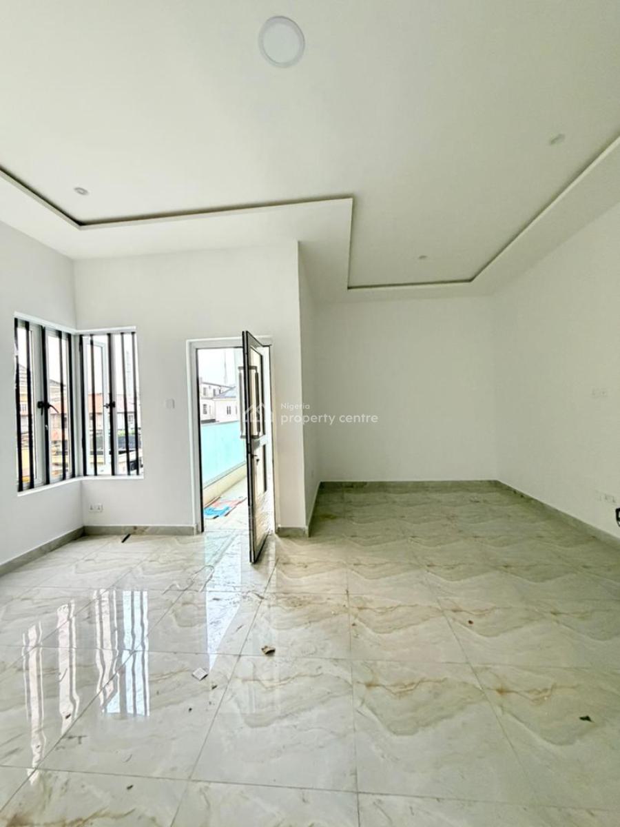 Fully Serviced 4 Bedroom Terrace Duplex with Spacious Bq, Lekki Phase 1, Lekki, Lagos, Flat / Apartment for Rent