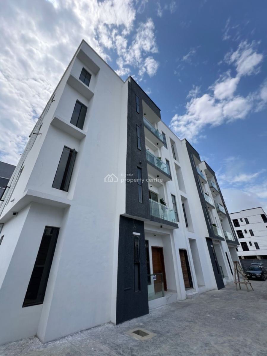 Spacious 2 Bedroom Apartment in a Well Maintained Estate, Ologolo, Lekki, Lagos, Flat / Apartment for Rent