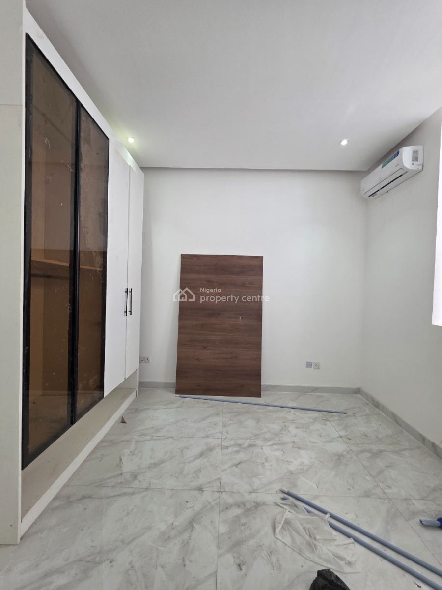 Luxury 1 Bedroom Apartment in a Strategic Location, Lekki Phase 1, Lekki, Lagos, Flat / Apartment for Sale