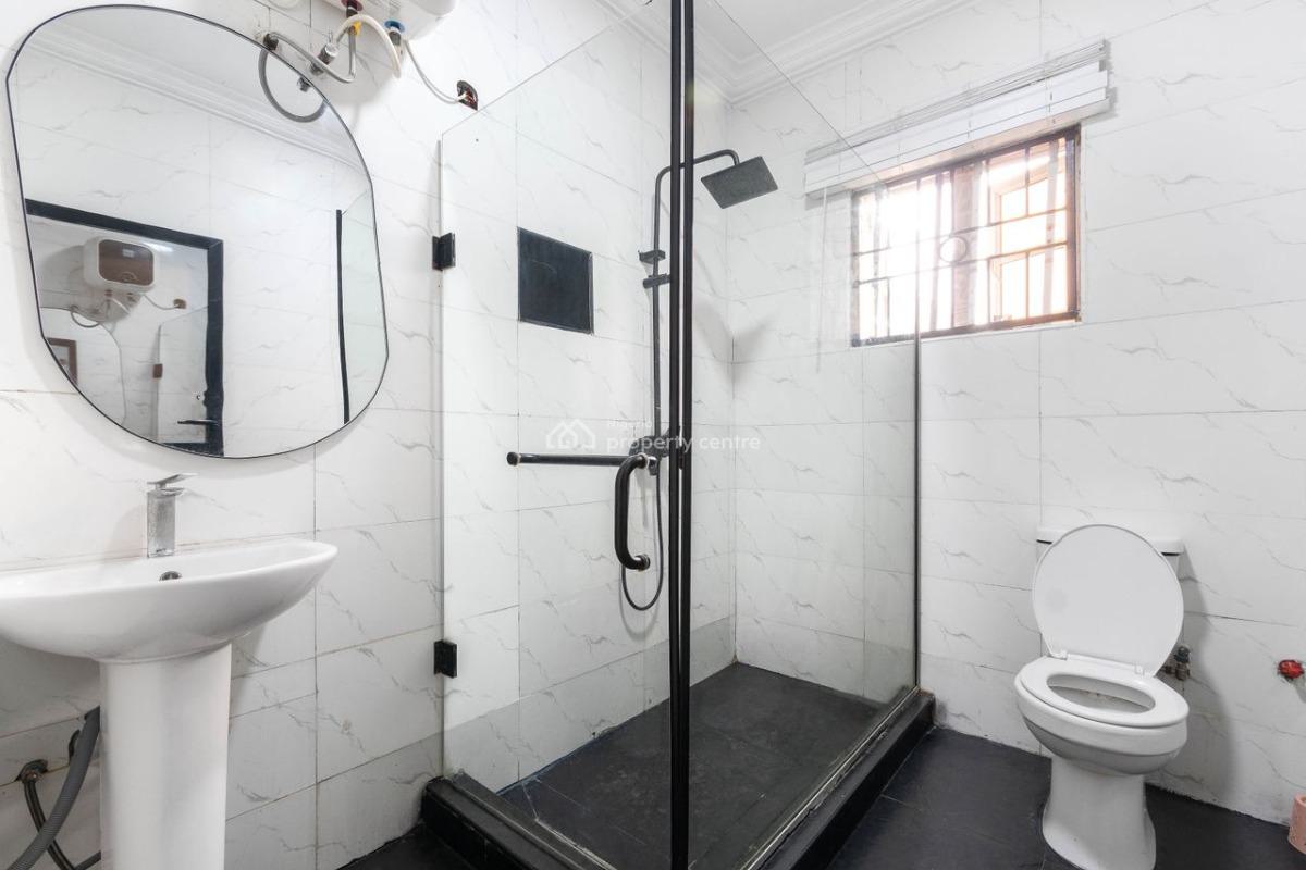 Luxury 1 Bedroom Apartment with Housekeeping and Snooker, Lekki Phase 1, Lekki, Lagos, Flat / Apartment Short Let