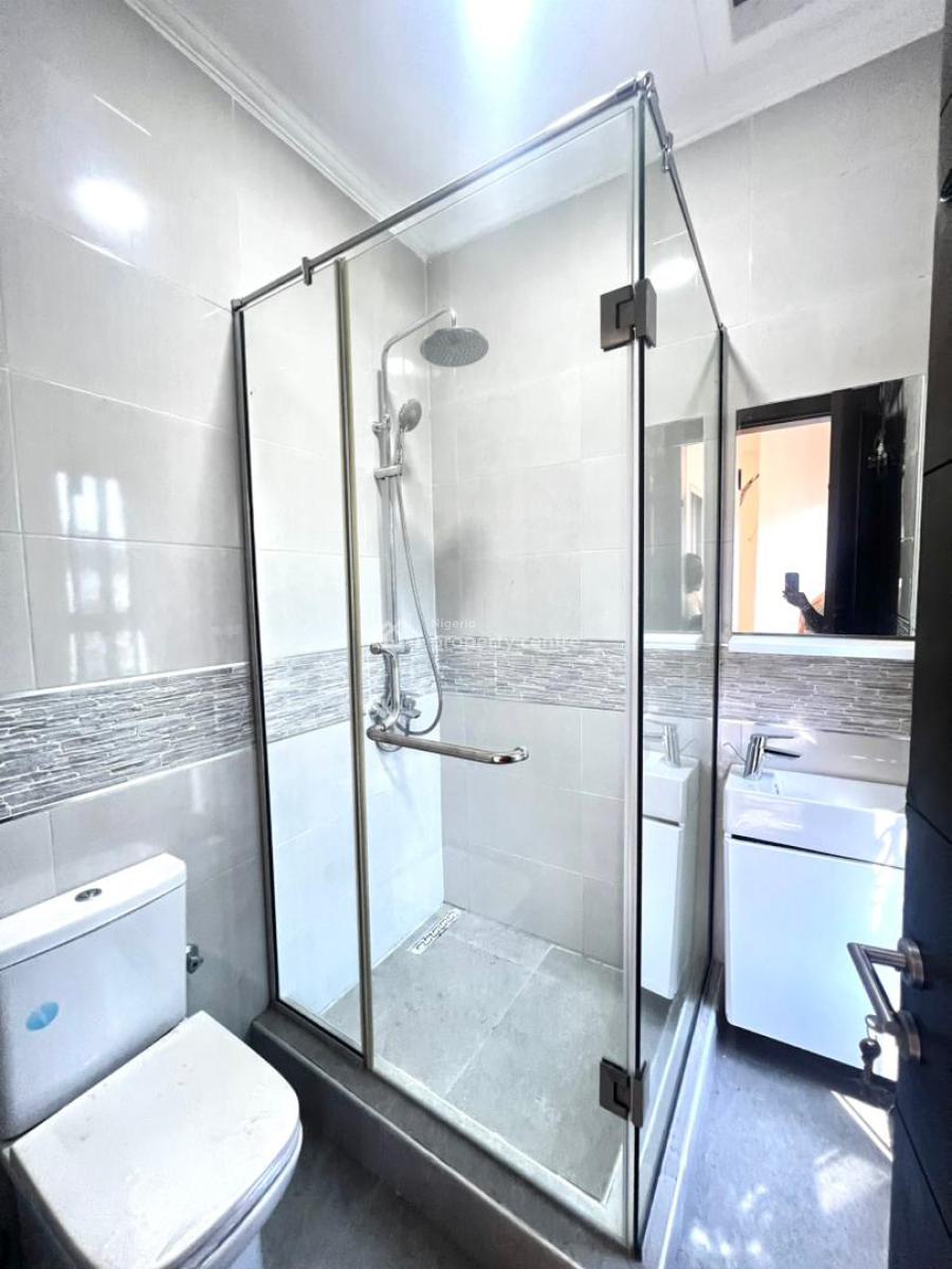 Massive 5 Bedroom Fully Detached Mansion, Lekki Phase 2, Lekki, Lagos, Detached Duplex for Sale