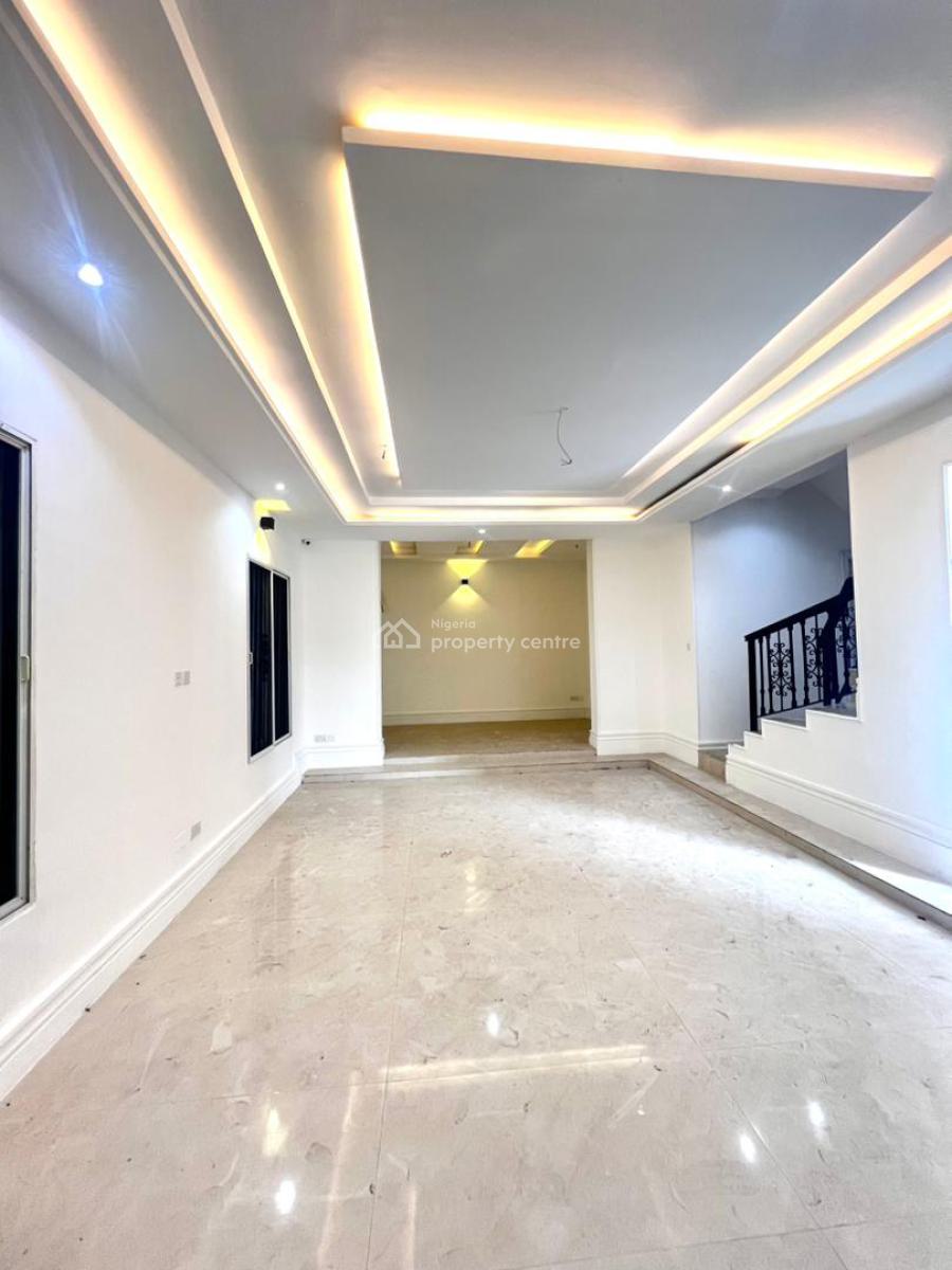 Massive 5 Bedroom Fully Detached Mansion, Lekki Phase 2, Lekki, Lagos, Detached Duplex for Sale