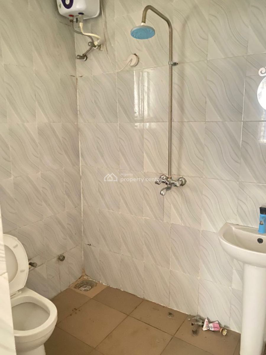 Well Fitted and Exotic 2 Bedroom Apartment, Ogunfayo Palace Road, Awoyaya, Ibeju Lekki, Lagos, Flat / Apartment for Rent