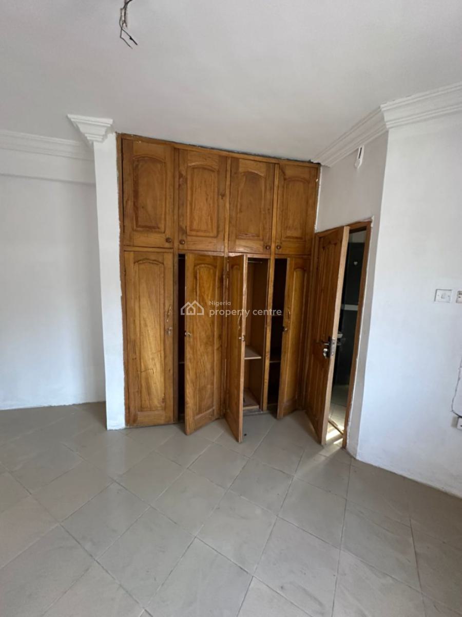 Decent 3 Bedroom Flat Ensuit in an Estate, Thomas Estate, Ajah, Lagos, Flat / Apartment for Rent