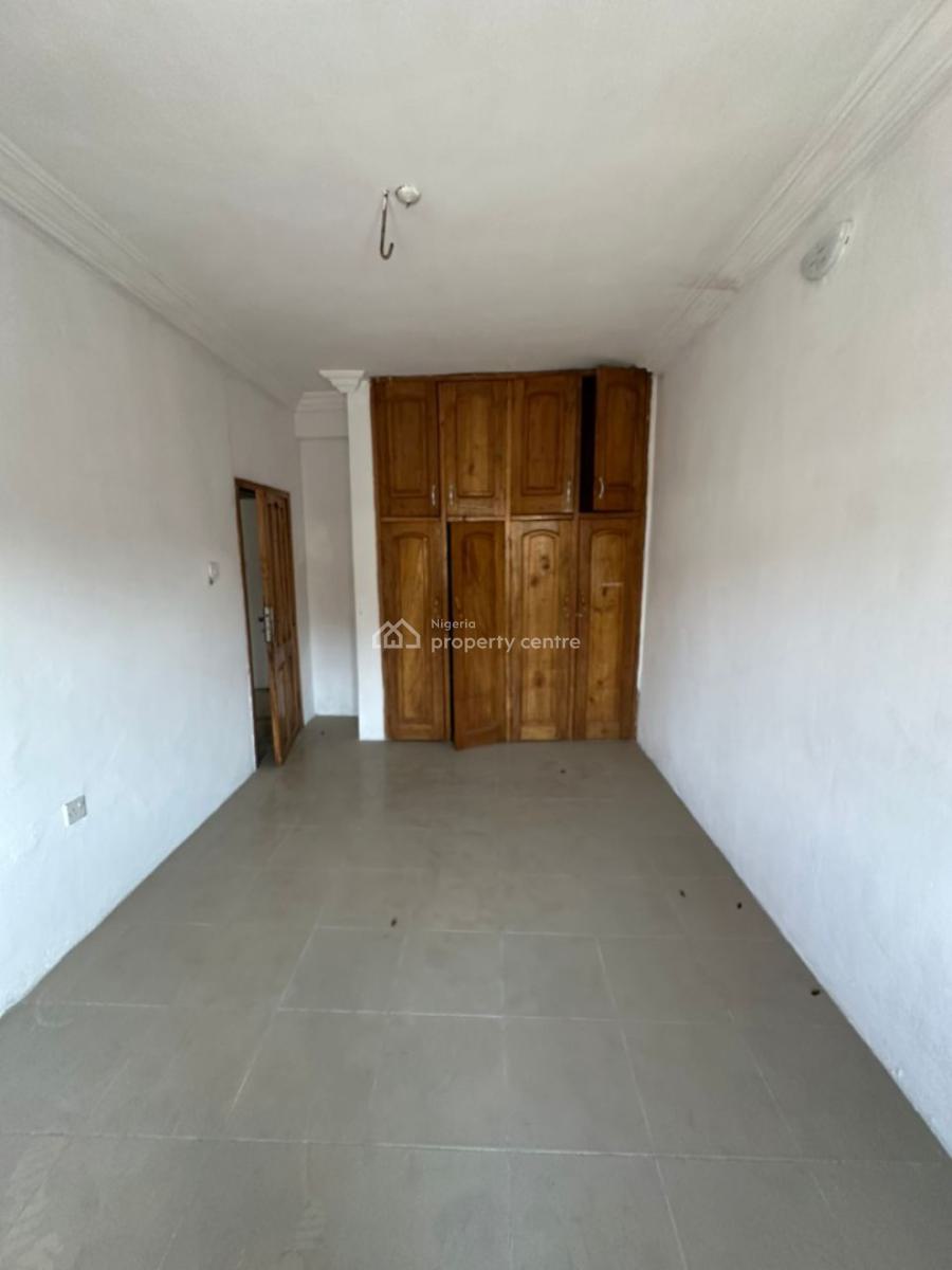 Decent 3 Bedroom Flat Ensuit in an Estate, Thomas Estate, Ajah, Lagos, Flat / Apartment for Rent