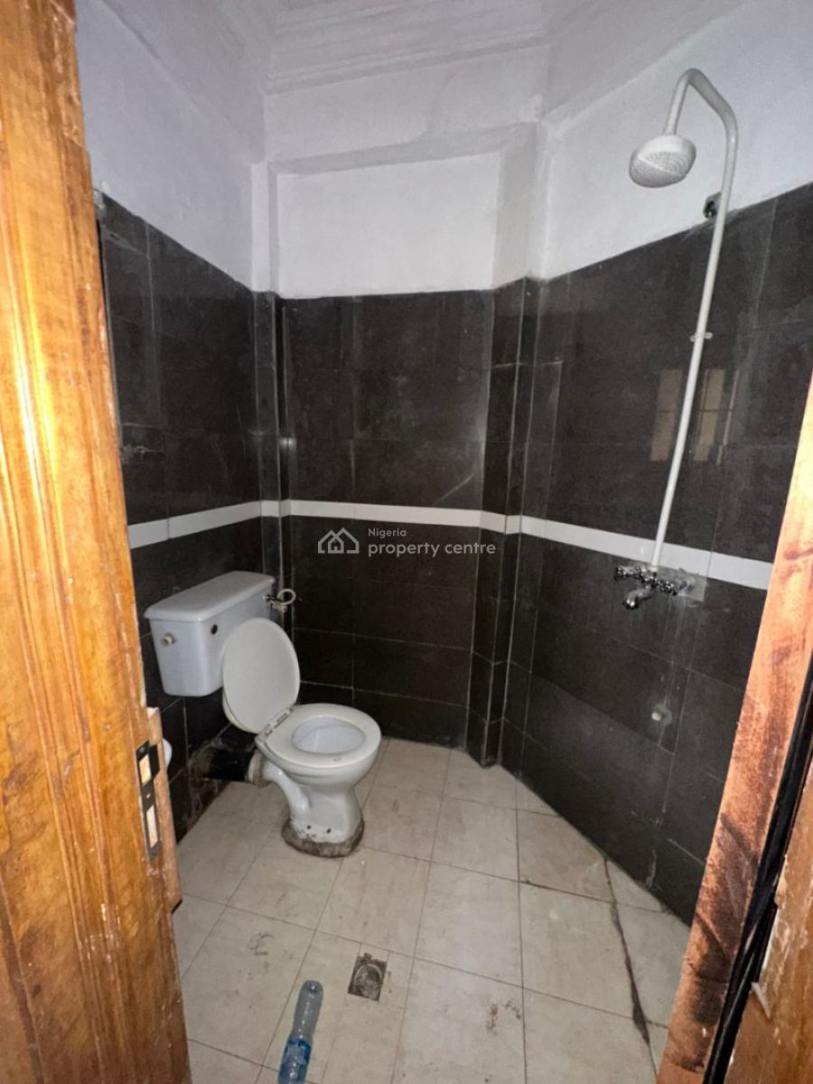 Decent 3 Bedroom Flat Ensuit in an Estate, Thomas Estate, Ajah, Lagos, Flat / Apartment for Rent