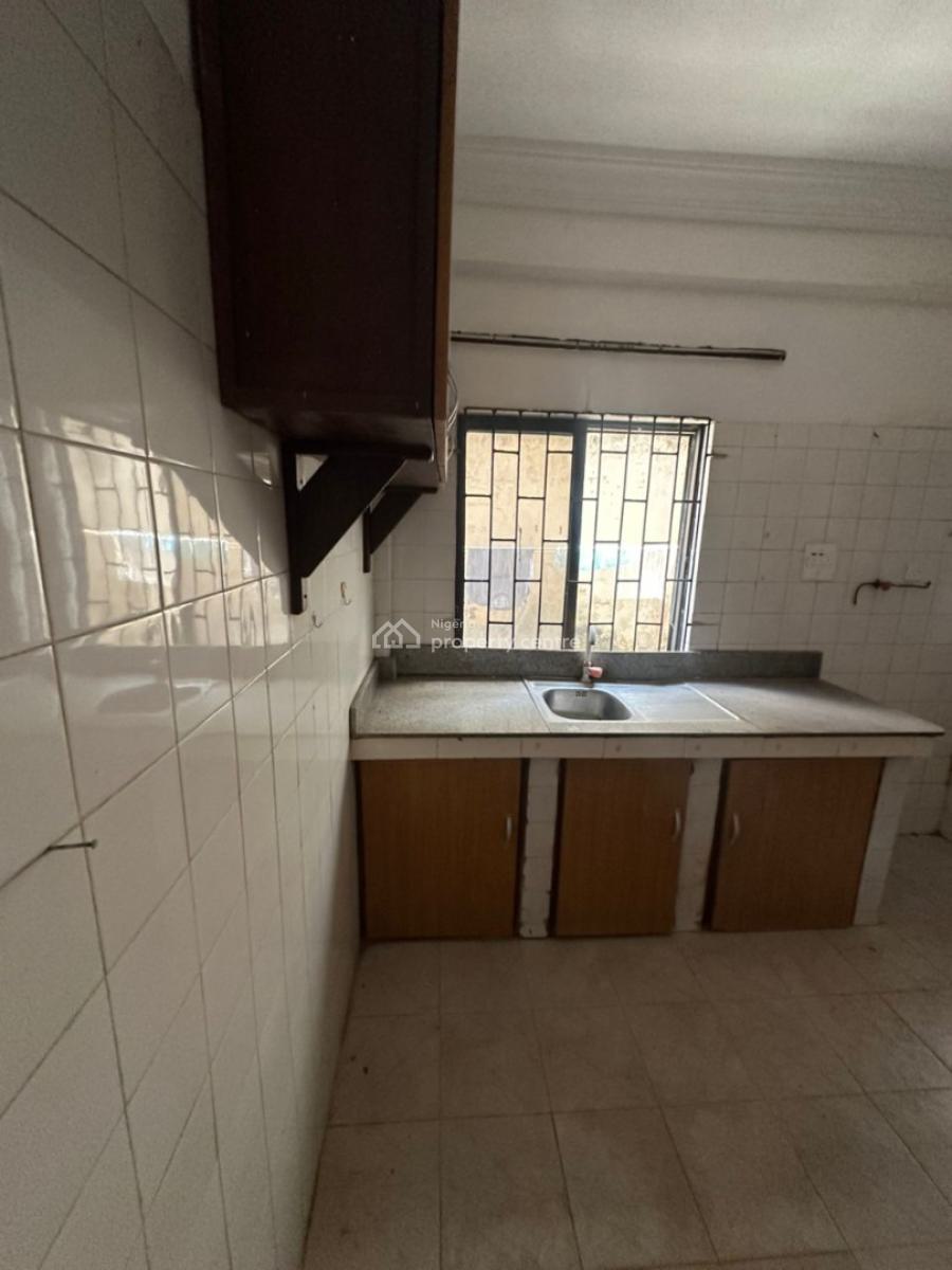 Decent 3 Bedroom Flat Ensuit in an Estate, Thomas Estate, Ajah, Lagos, Flat / Apartment for Rent