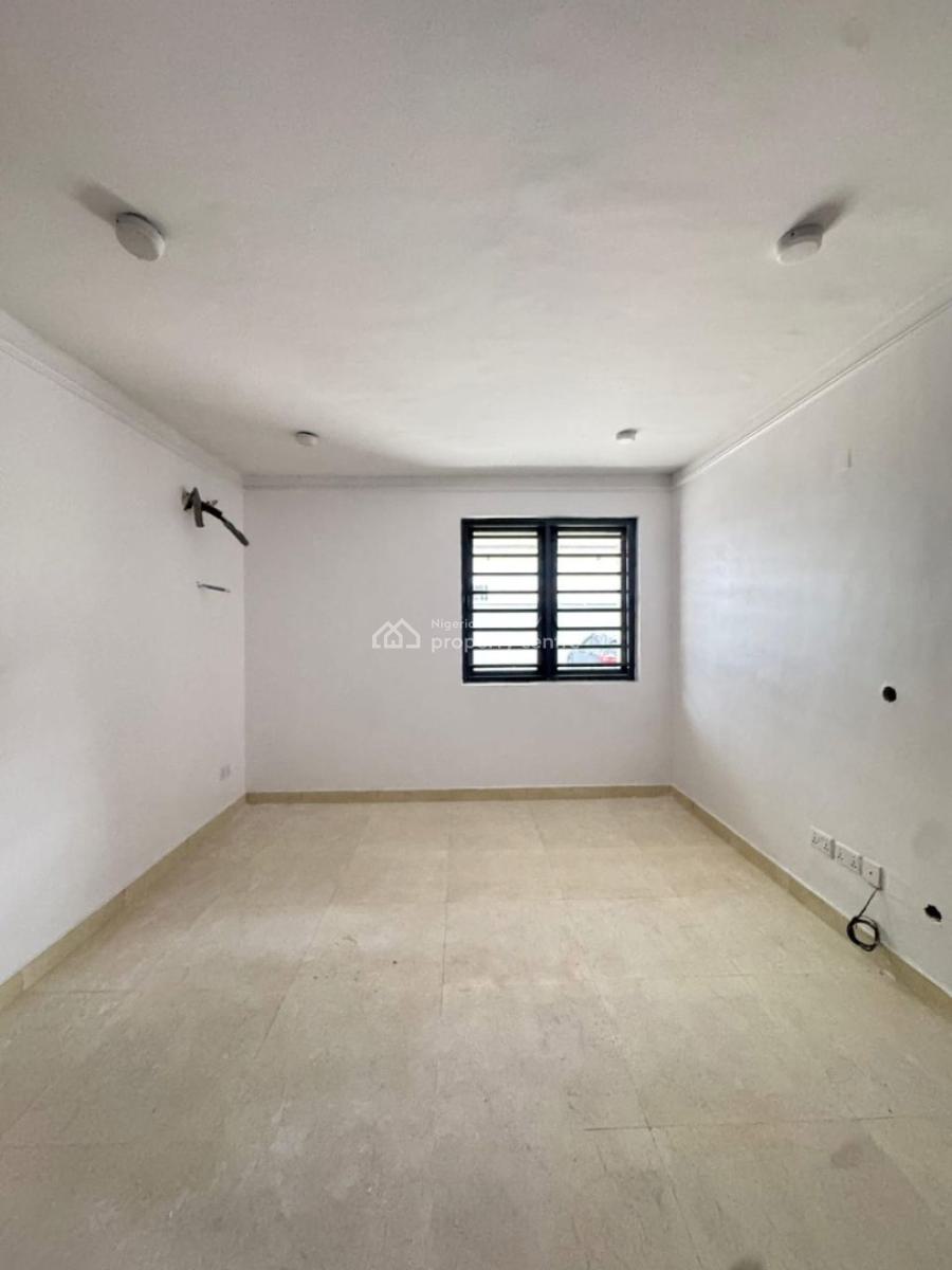 Spacious Fully Serviced  2 Bedroom Apartment, Osapa, Lekki, Lagos, Flat / Apartment for Sale