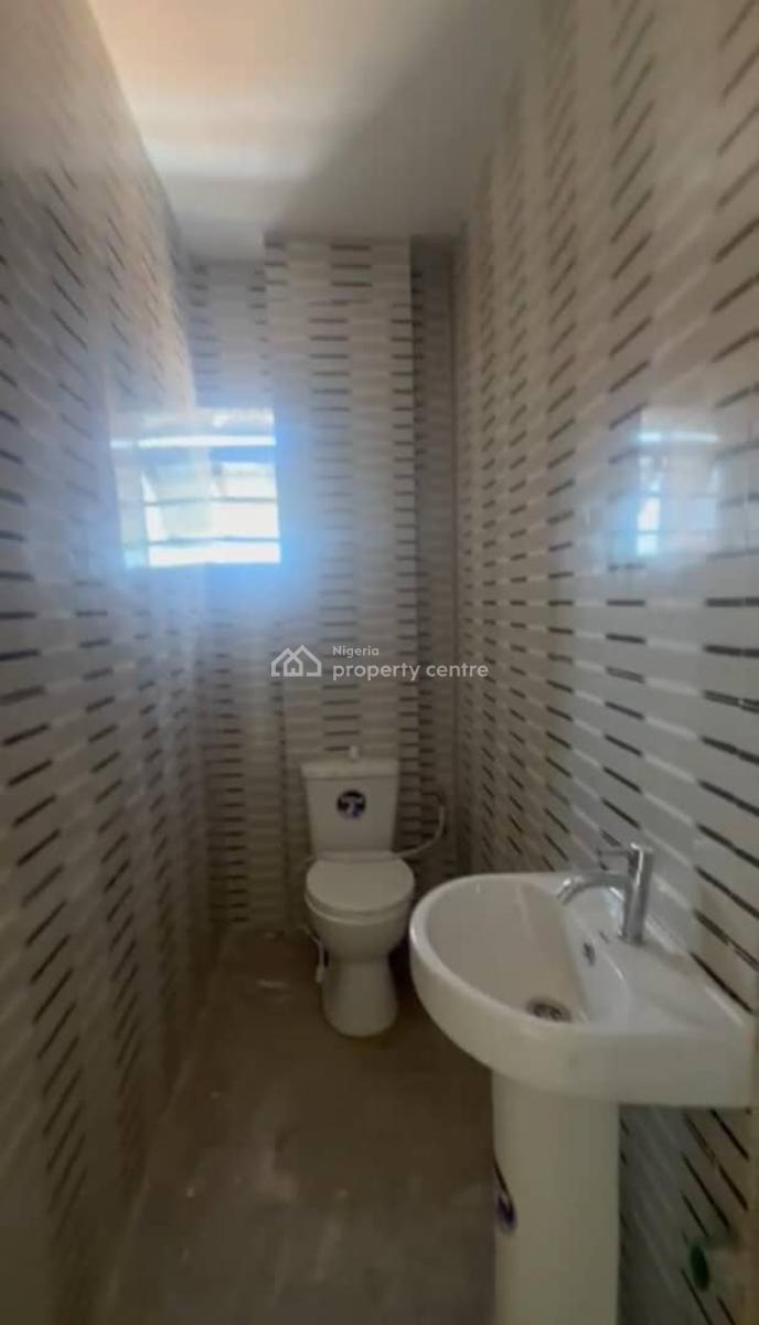 Lovely 3 Bedroom Flat, Kehinde Street Off Solo Ogun Via Adetola, Aguda, Surulere, Lagos, Flat / Apartment for Rent