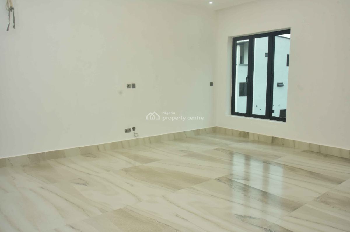 Smart Luxury Meets Prestige;  Spacious, En-suite 6 Bedrooms, Guzape District, Abuja, Detached Duplex for Sale