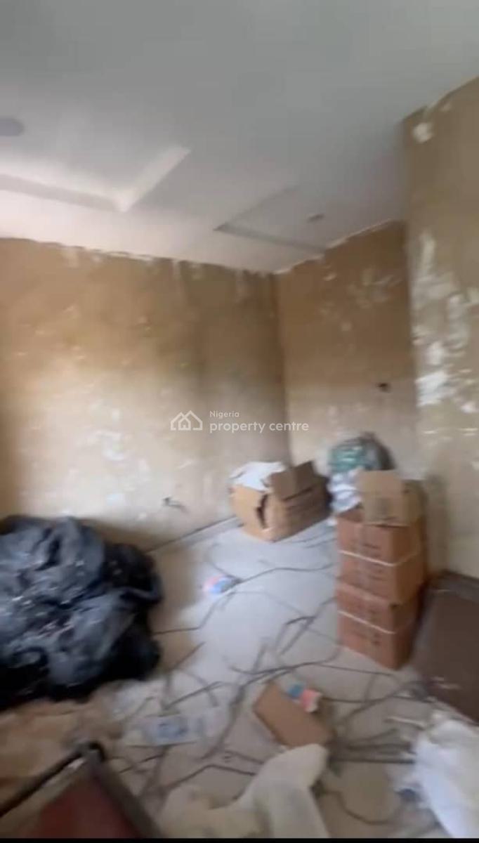 Lovely 2 Bedroom Flat, Kehinde Street Off Solo Ogun Via Adetola, Aguda, Surulere, Lagos, Flat / Apartment for Rent