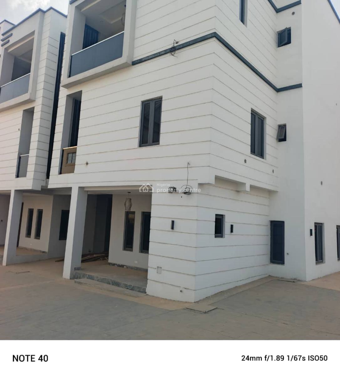 Luxury 5 Bedrooms Terraced Duplex in an Estate on Fully Tarred Road., Wuye, Abuja, Terraced Duplex for Sale