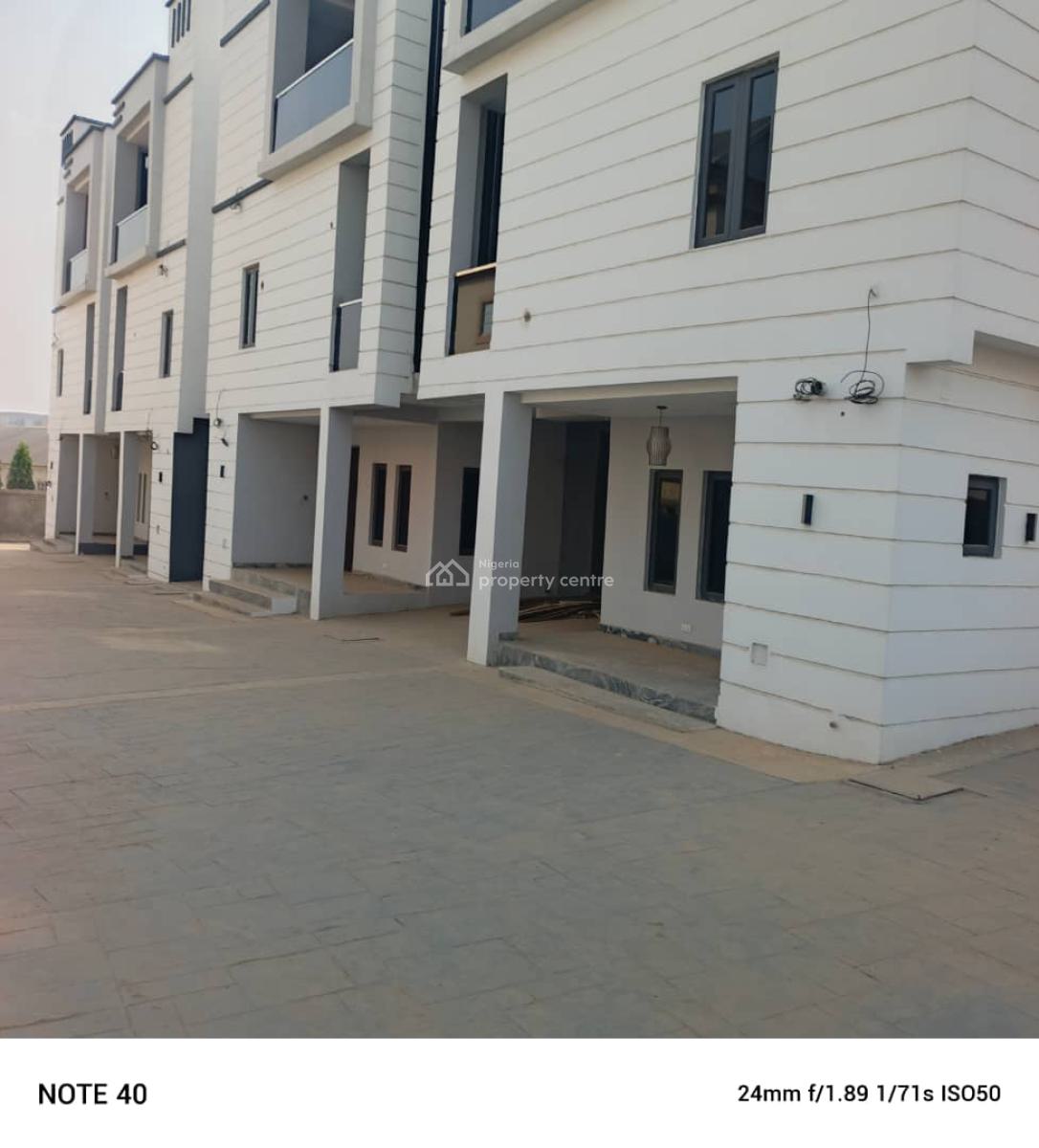 Luxury 5 Bedrooms Terraced Duplex in an Estate on Fully Tarred Road., Wuye, Abuja, Terraced Duplex for Sale