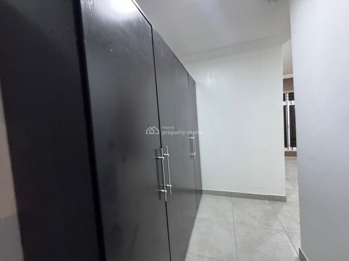 Standard 3 Bedroom Apartment with Bq, Abacha Estate, Ikoyi, Lagos, Flat / Apartment for Rent