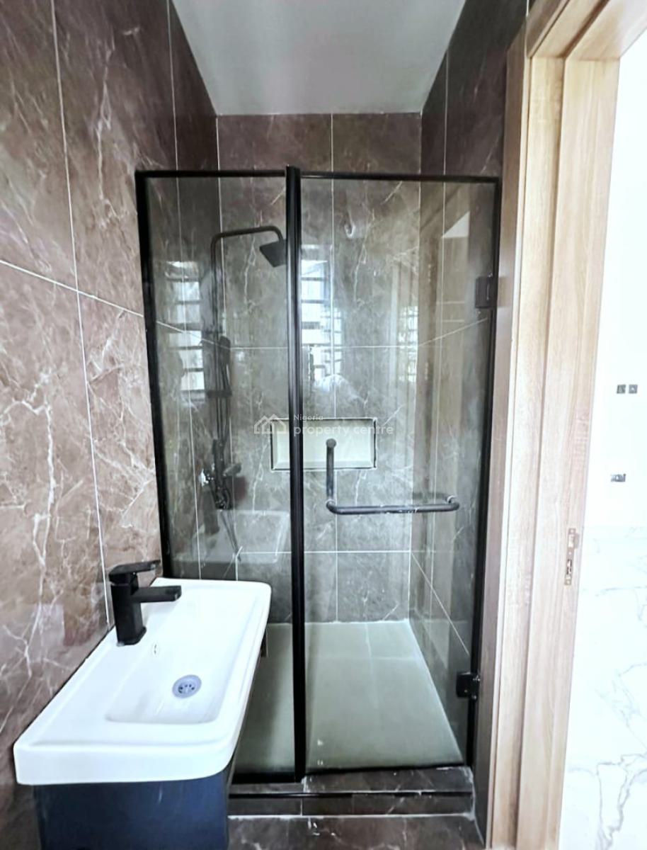 Stunning 4-bedroom Terrace Townhouse with Bq, Lekki Phase 1, Lekki, Lagos, Terraced Duplex for Rent