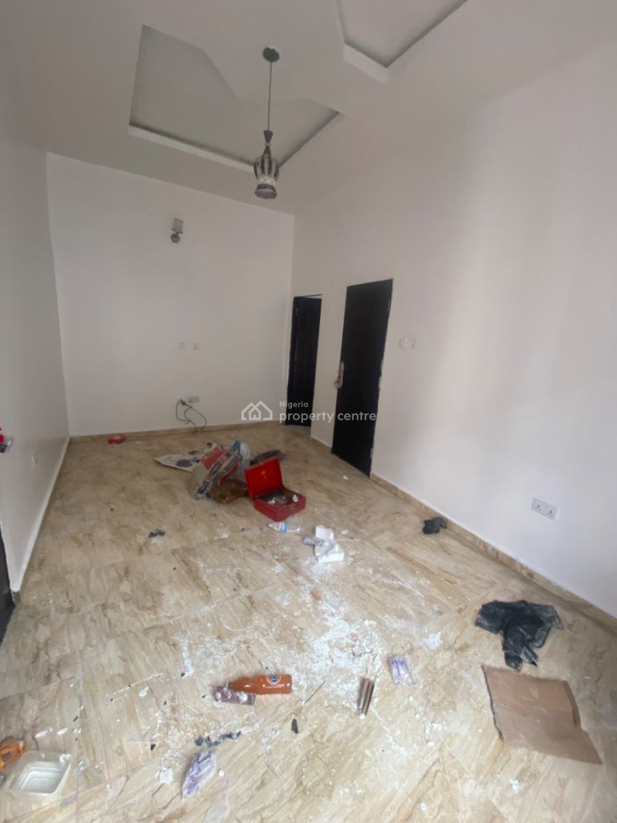 Neatly Used 1 Bedroom Flat, Lbs Area, Olokonla, Ajah, Lagos, Flat / Apartment for Rent