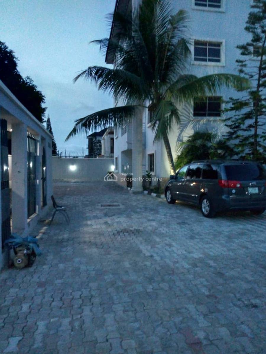 8 Nos Serviced 3 Bedroom Flats with 1 Room Bq Each on a 1,500 Sqm Land, Lekki Phase 1, Lekki, Lagos, Block of Flats for Sale