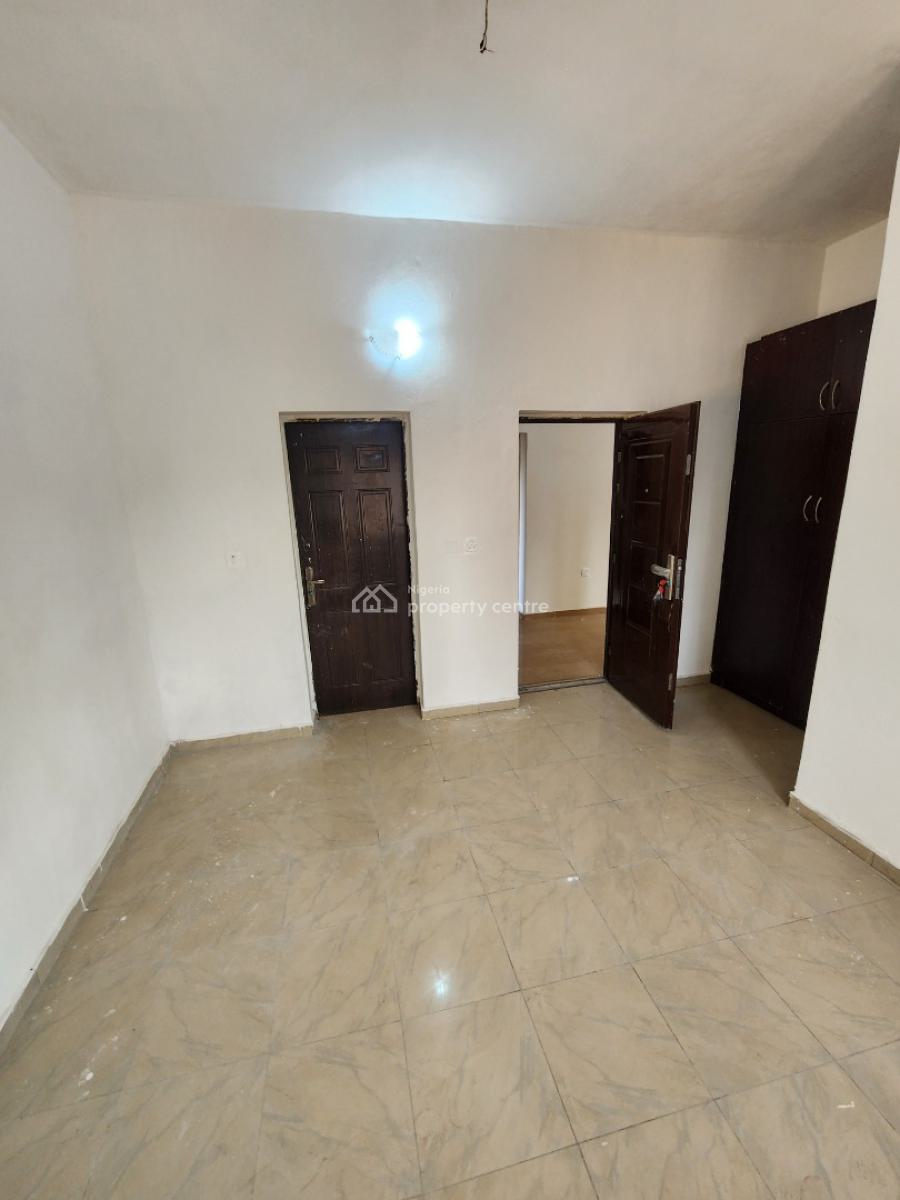 Luxury Three Bedroom Block of Flat, News Engineering, Dawaki, Gwarinpa, Abuja, Flat / Apartment for Rent