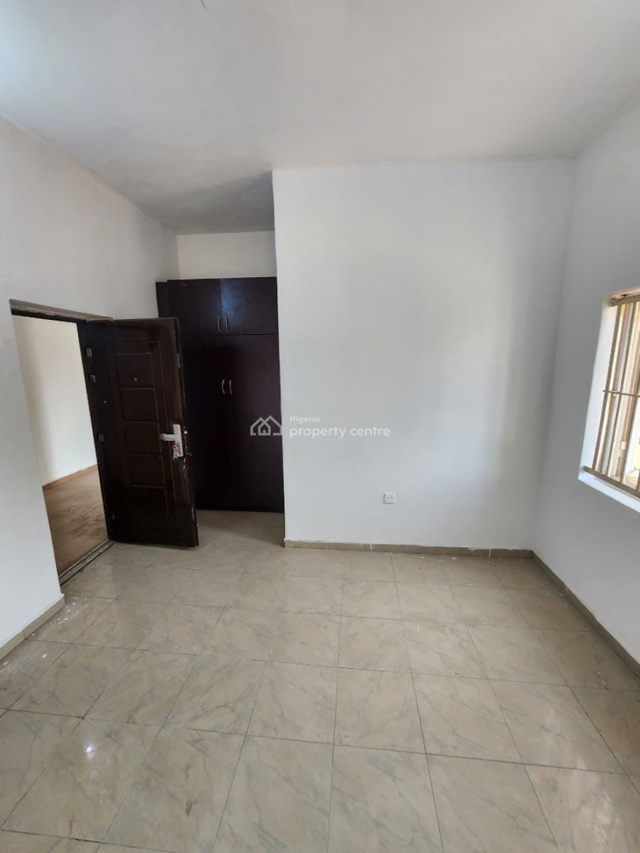 Luxury Three Bedroom Block of Flat, News Engineering, Dawaki, Gwarinpa, Abuja, Flat / Apartment for Rent