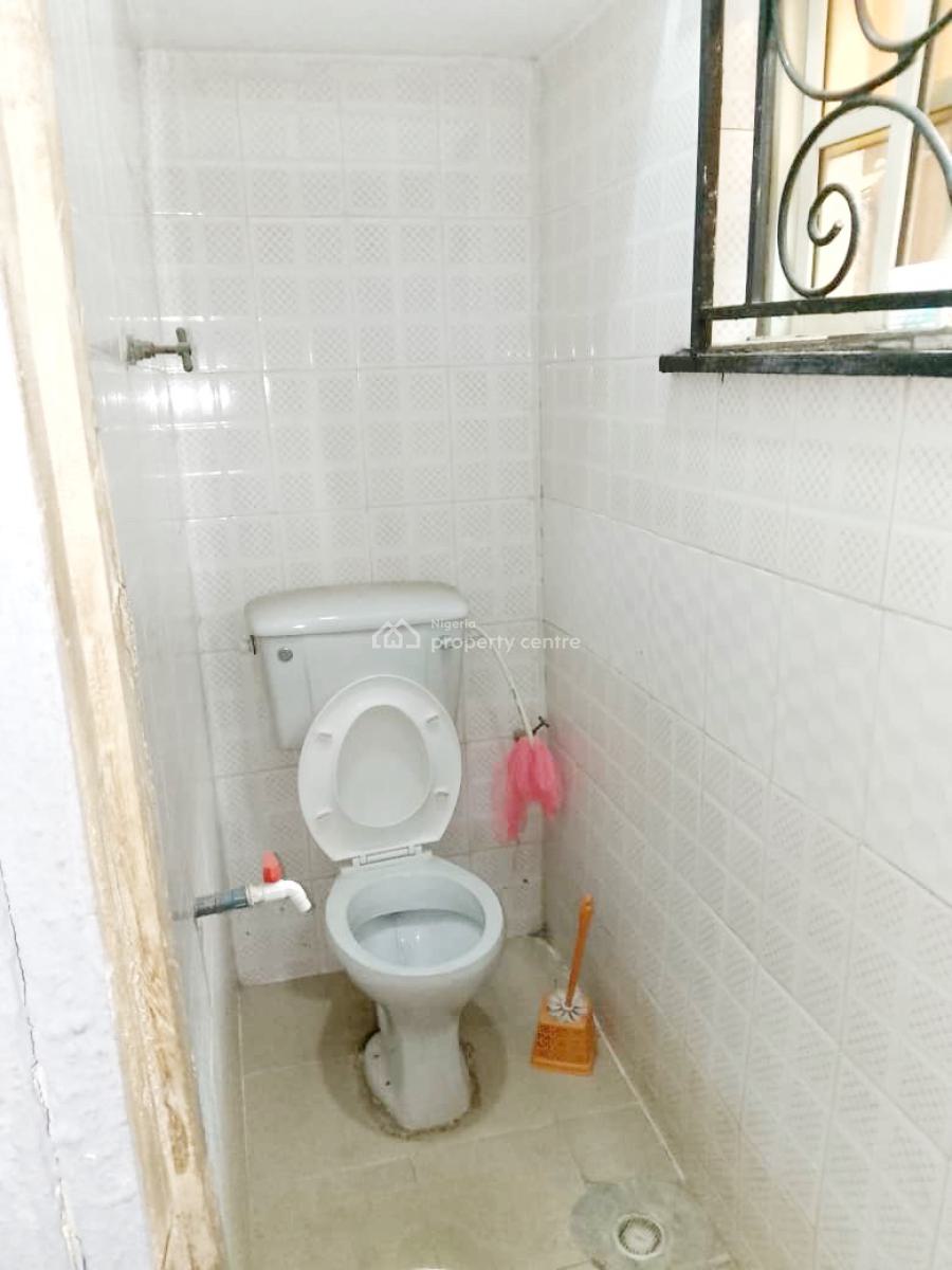 Luxury 2 Bedroom Flat, Gra Phase 1, Magodo, Lagos, Flat / Apartment for Rent