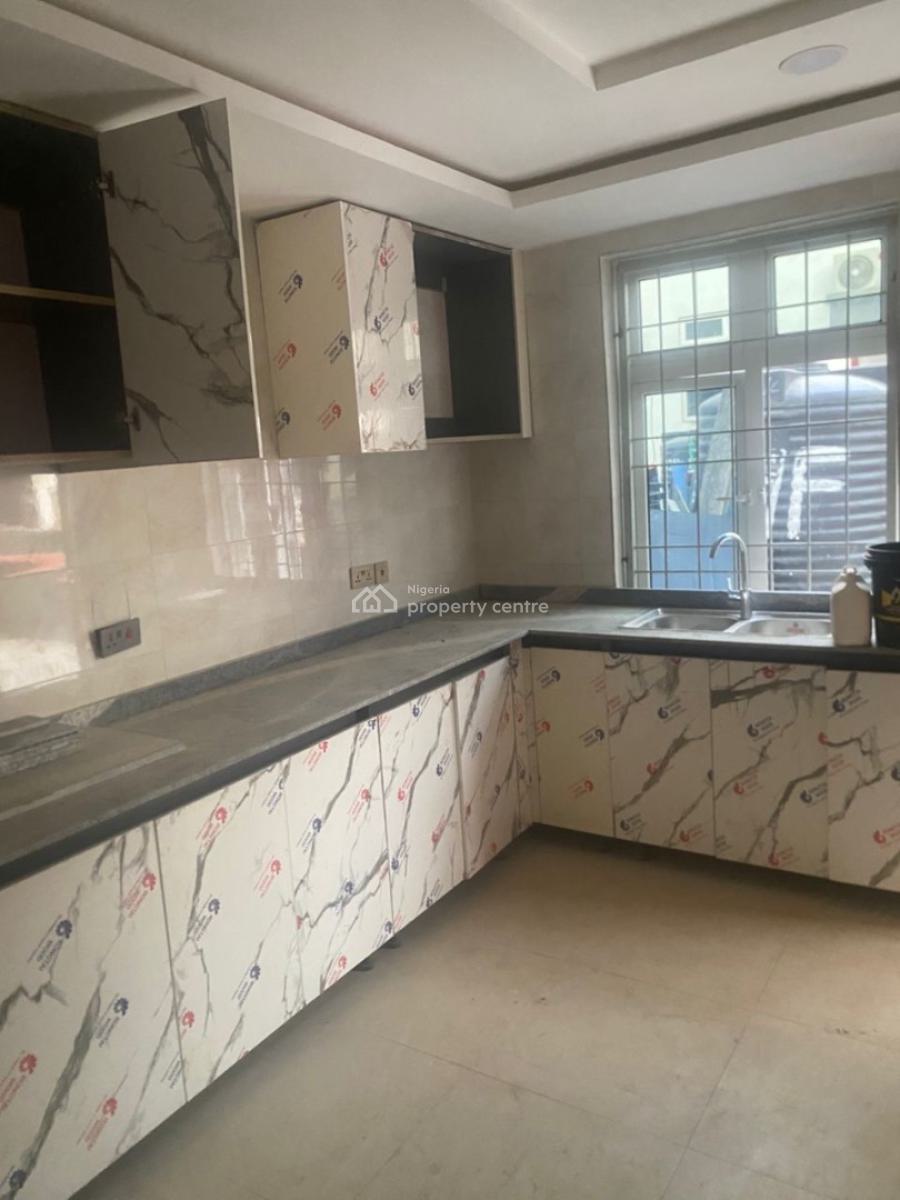 Well Finished 3 Bedroom Terrace + Bq, Gwarinpa, Abuja, Terraced Duplex for Rent