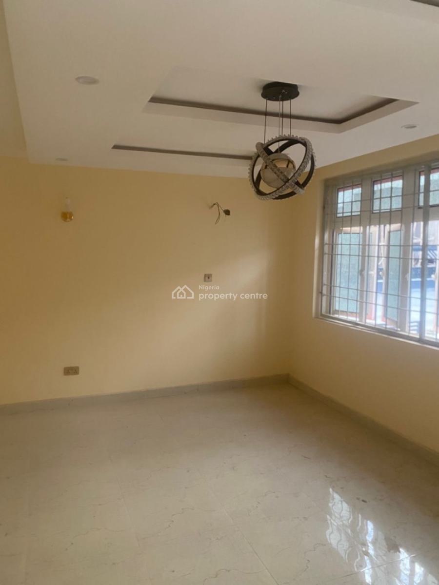 Well Finished 3 Bedroom Terrace + Bq, Gwarinpa, Abuja, Terraced Duplex for Rent