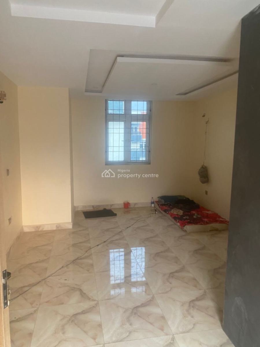 Well Finished 3 Bedroom Terrace + Bq, Gwarinpa, Abuja, Terraced Duplex for Rent