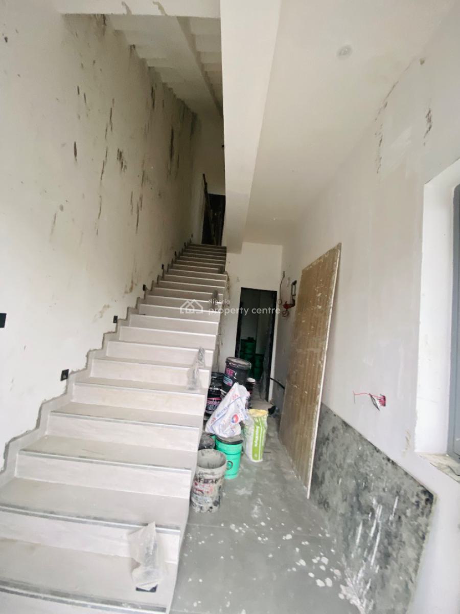 Lovely 3 Bedroom Terrace Duplex Private Compound, Lekki Phase 1, Lekki, Lagos, Terraced Duplex for Sale
