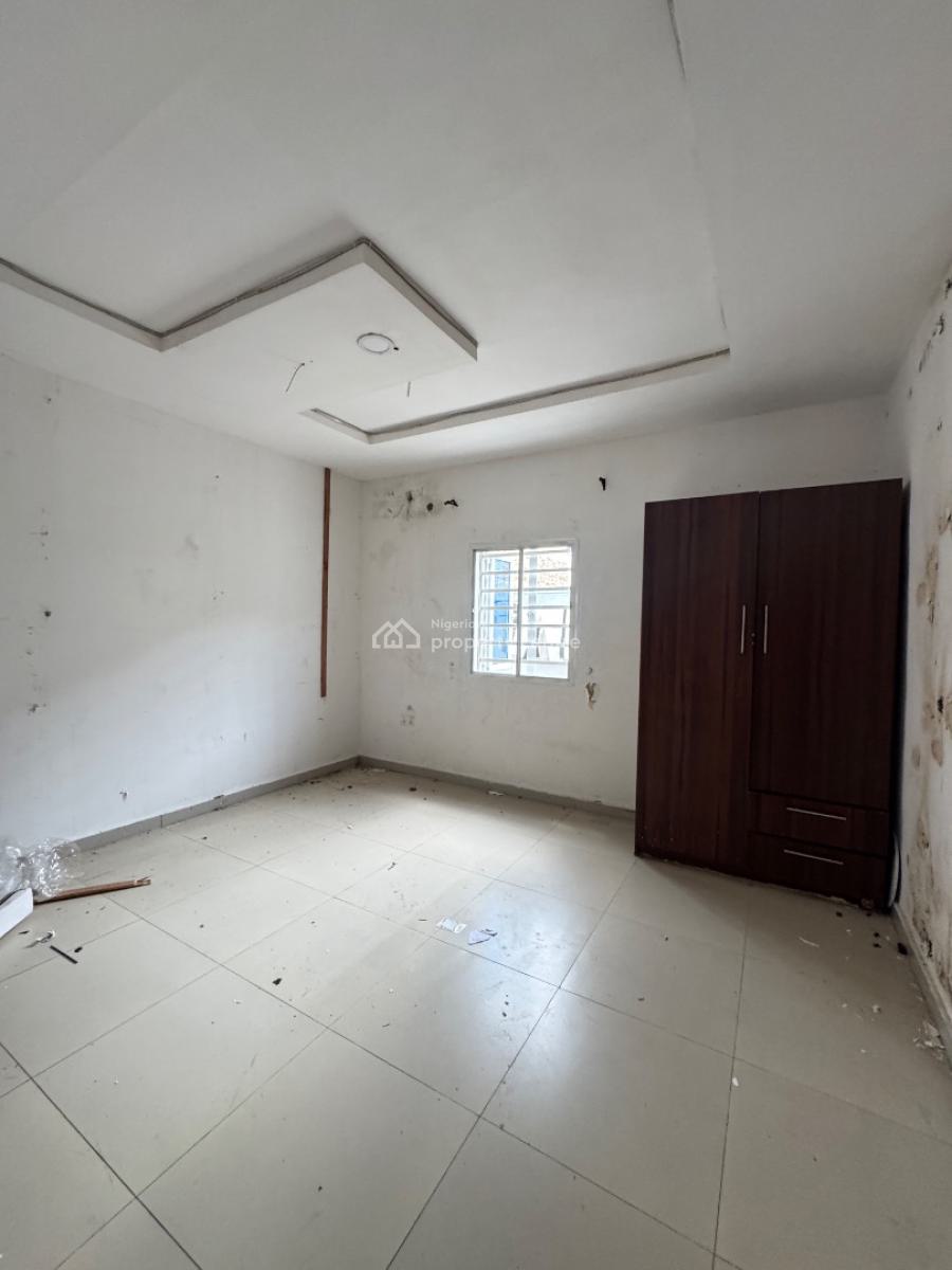 Well Maintained 2bedroom Apartment Available, Sangotedo, Ajah, Lagos, Flat / Apartment for Rent