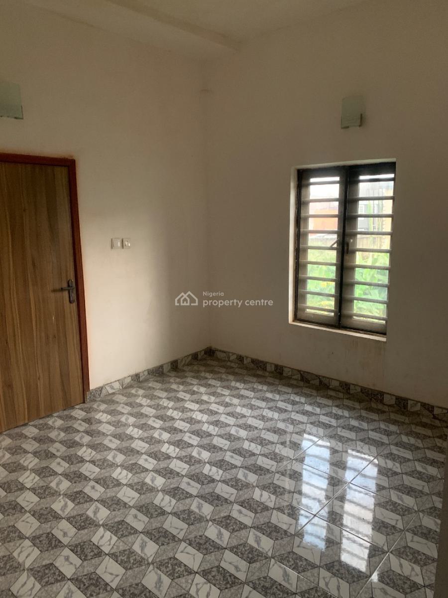 3 Bedroom Apartment, Gbagada, Lagos, Block of Flats for Sale