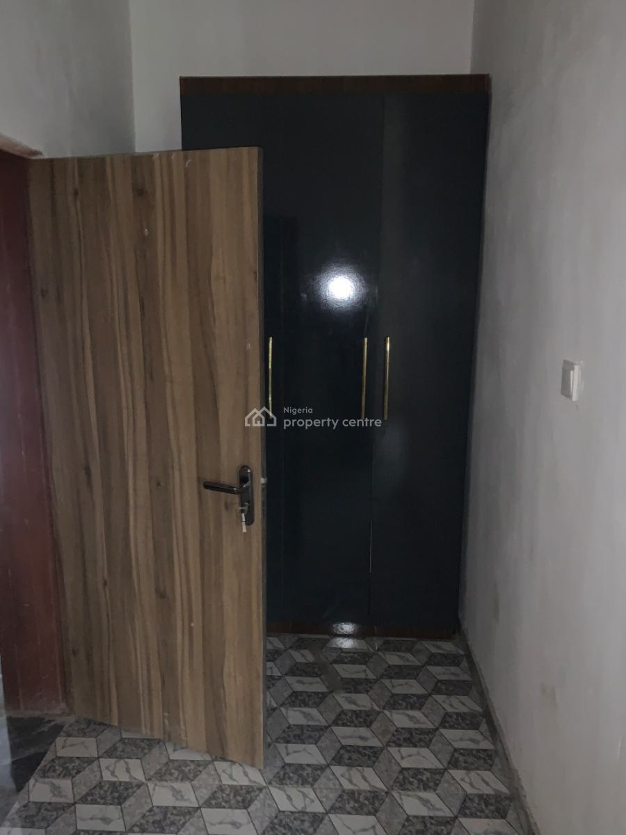 3 Bedroom Apartment, Gbagada, Lagos, Block of Flats for Sale