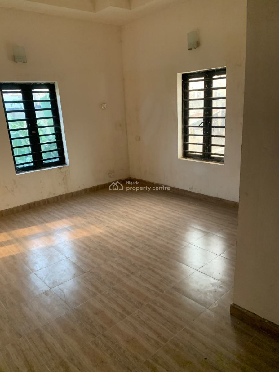 3 Bedroom Apartment, Gbagada, Lagos, Block of Flats for Sale