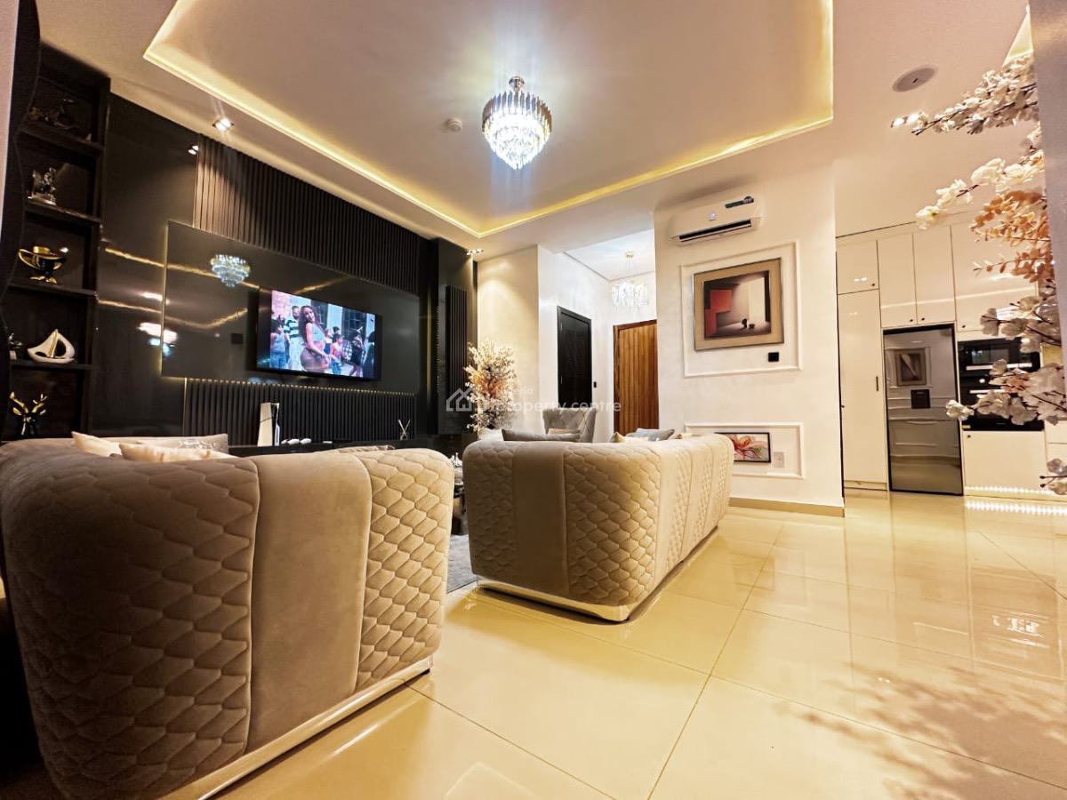 Luxury 2 Bedroom Apartment with 24/7 Power, Pool & Ps5, Lekki Phase 1, Lekki, Lagos, Flat / Apartment Short Let