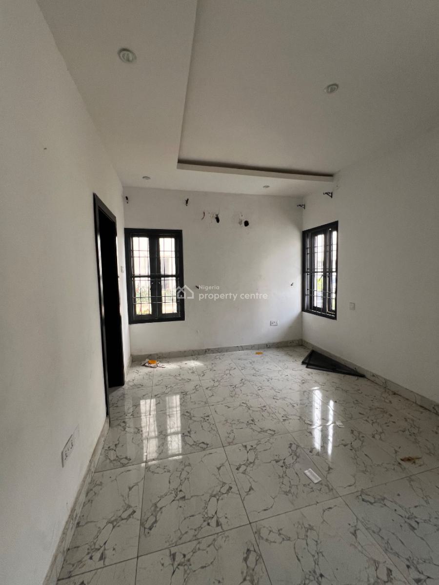 Well Built 3 Bedroom Apartment, Orchid Road, Lekki, Lagos, Flat / Apartment for Rent