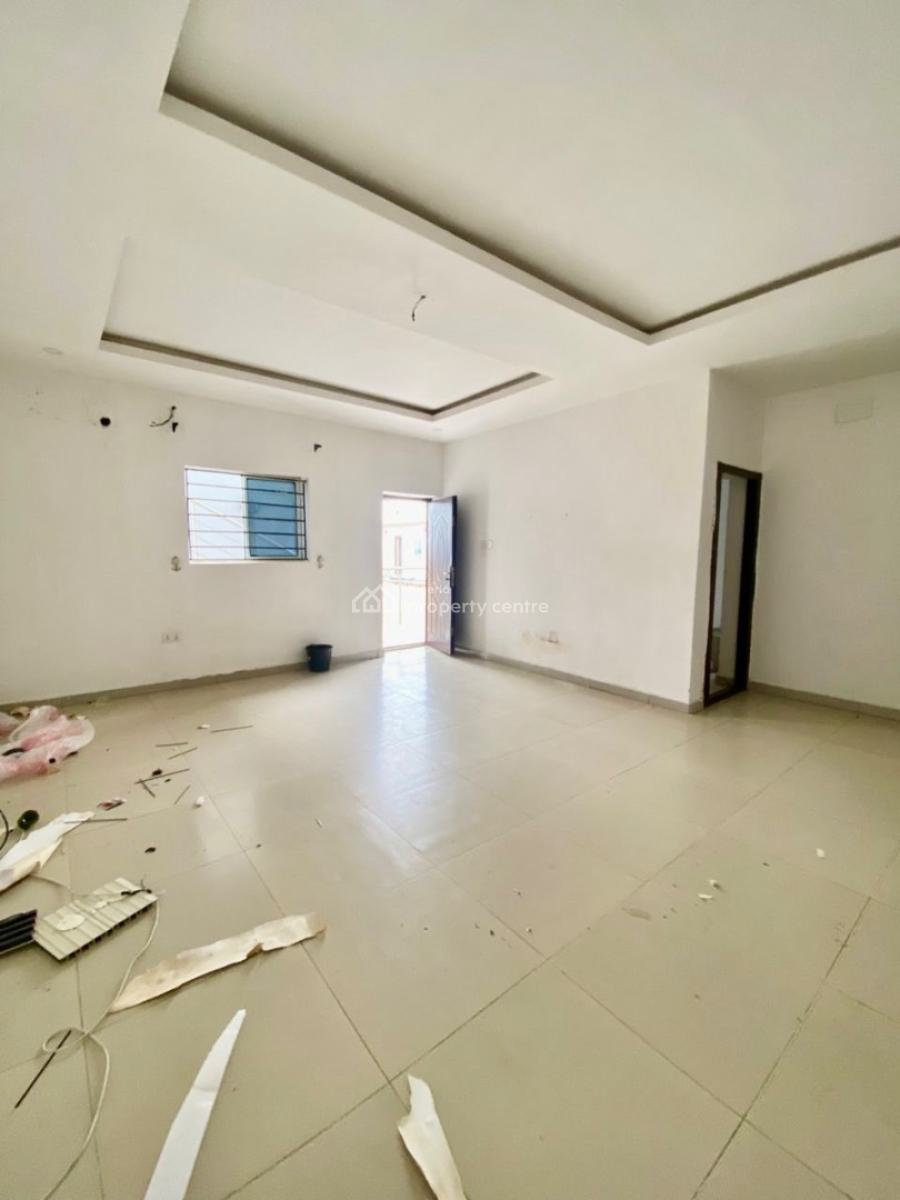 Just in: Ground Floor, Behind Blenco, Olokonla, Ajah, Lagos, Flat / Apartment for Rent