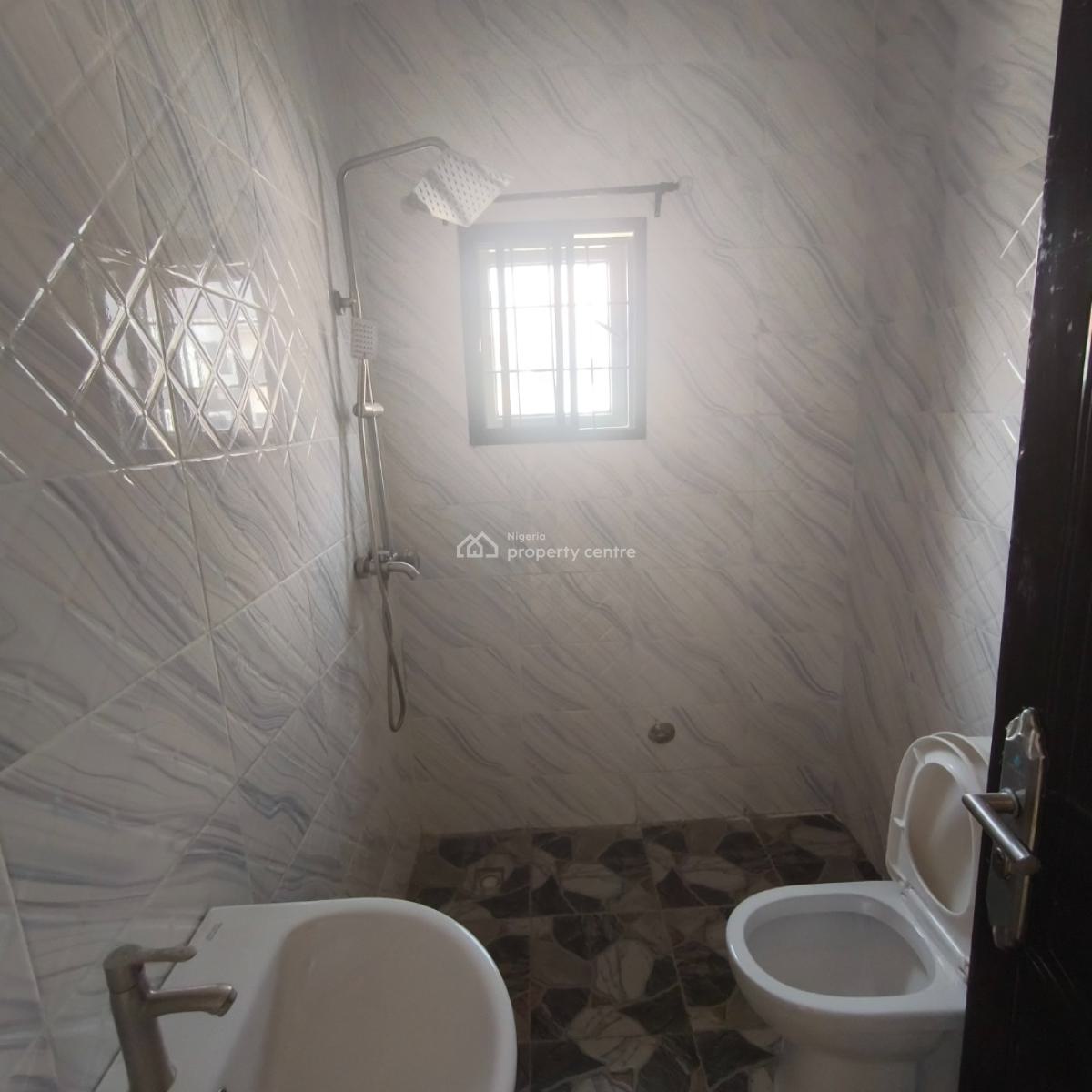 Nicely Done 3 Bedrooms Terraced Duplex, Naf Valley Estate, Asokoro District, Abuja, Terraced Duplex for Sale