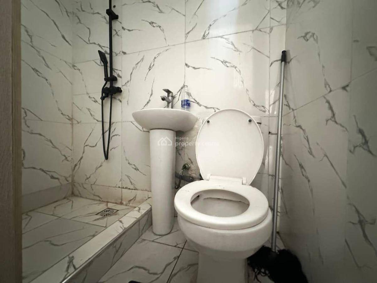 Beautiful and Well Maintained 3 Bedroom Terrace Duplex with Pool, Ikota, Lekki, Lagos, Terraced Duplex for Rent