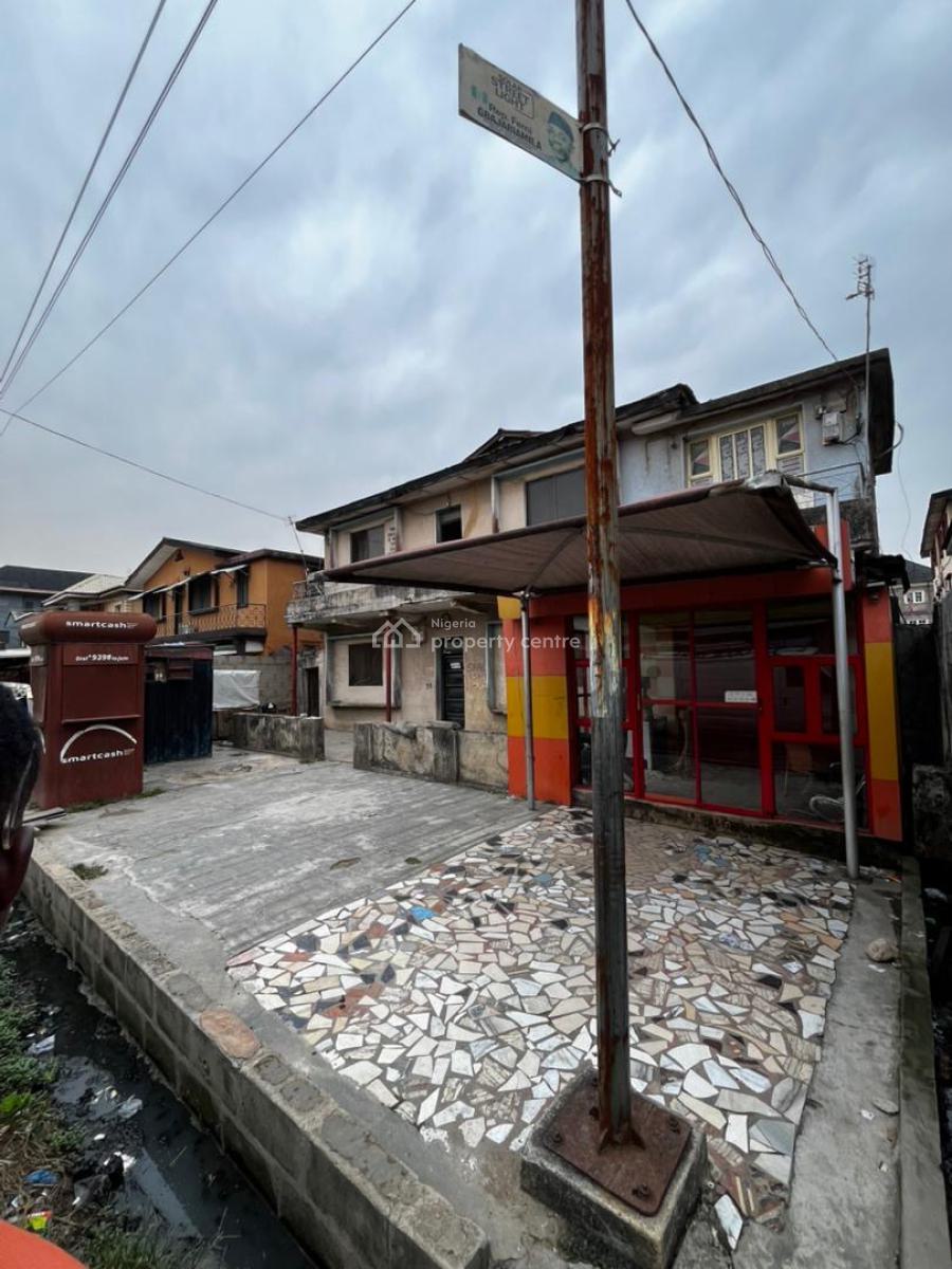 Property on a Full Plot, Ogunlana, Surulere, Lagos, Block of Flats for Sale