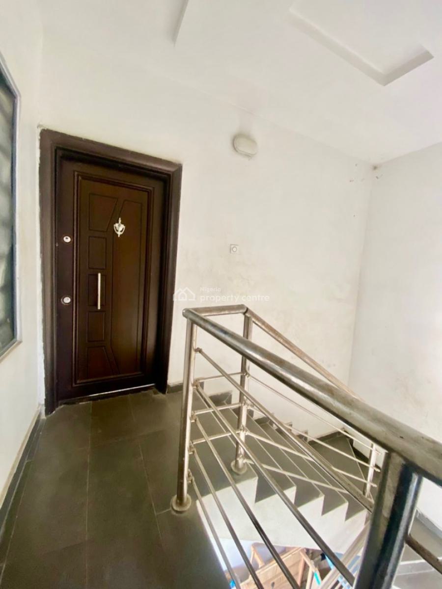 Spacious Upstairs with 2 Toilets, Via Thera Annex, Sangotedo, Ajah, Lagos, Mini Flat (room and Parlour) for Rent